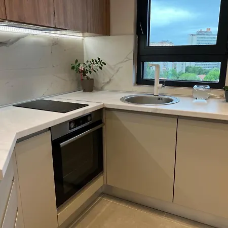 Maria's Elite Luxury Apartment