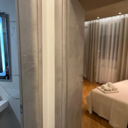 Maria's Elite Luxury Apartment