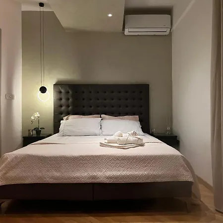 Maria's Elite Luxury Апартаменти *