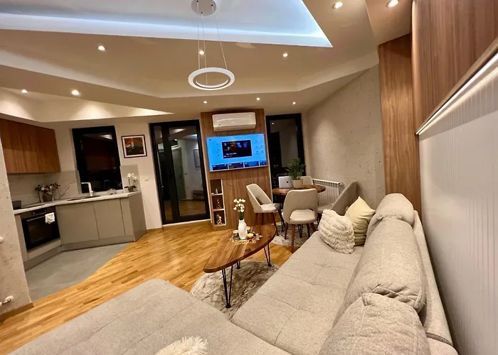 Maria's Elite Luxury *