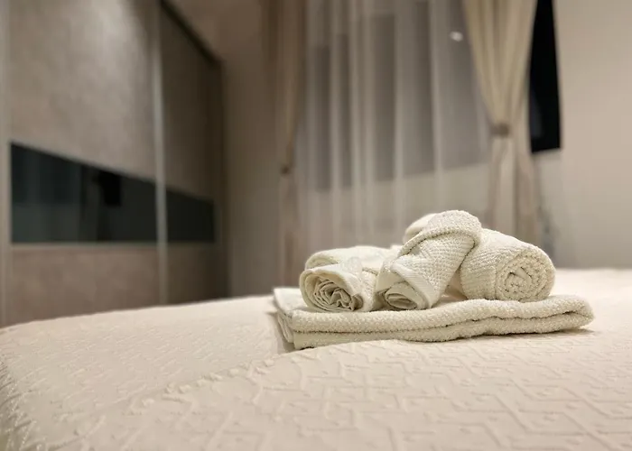 Maria's Elite Luxury Apartment *